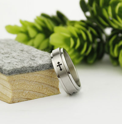 Spinning Titanium Christian Purity Rings for Men - Click Image to Close