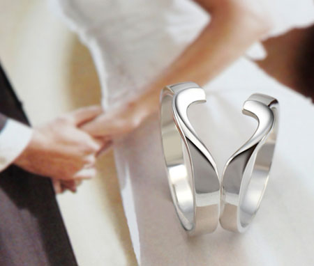 Amazing Broken Heart Rings for Couples Split Heart Rings Set - Click Image to Close