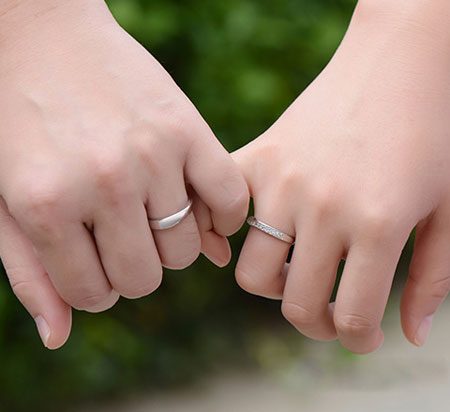 Matching Promise Rings for Boyfriend and Girlfriend